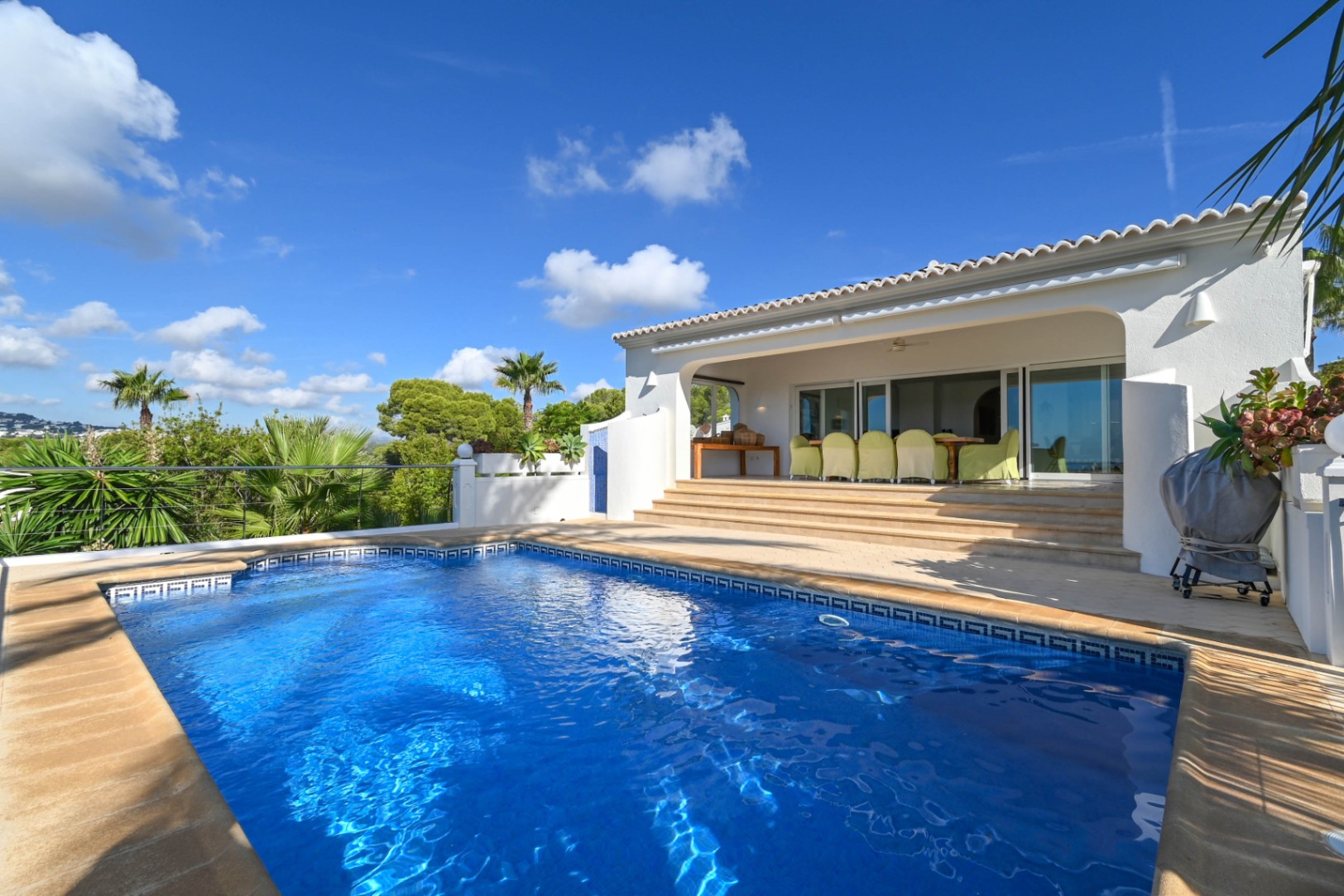 Villa méditerranéenne avec des vues spectaculaires sur la mer près d'El Portet, Moraira