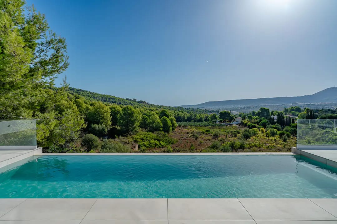 Villa de luxe à Benitachell : espace et intimité près de Moraira