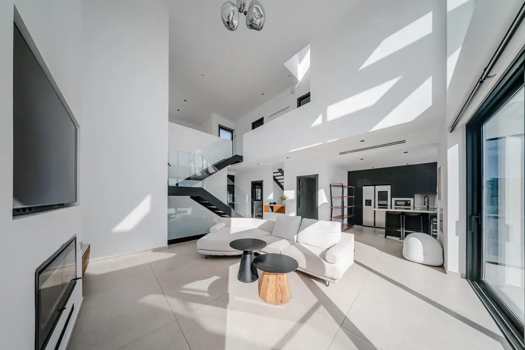 Villa de luxe à Benitachell : espace et intimité près de Moraira