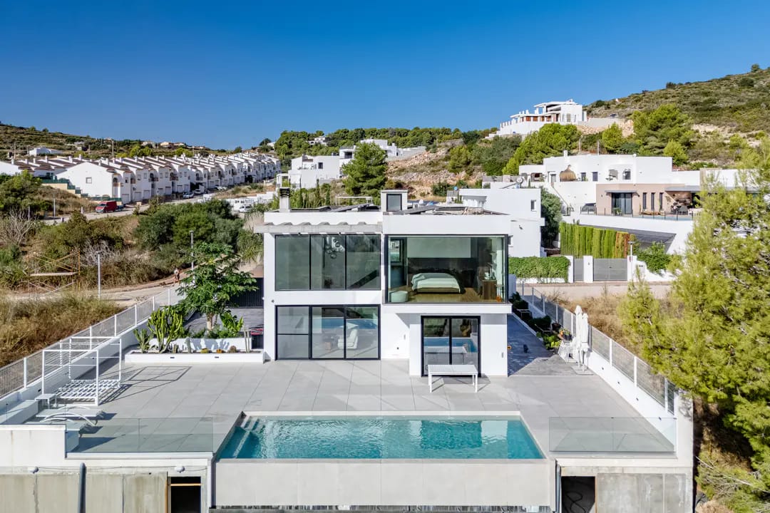 Villa de luxe à Benitachell : espace et intimité près de Moraira