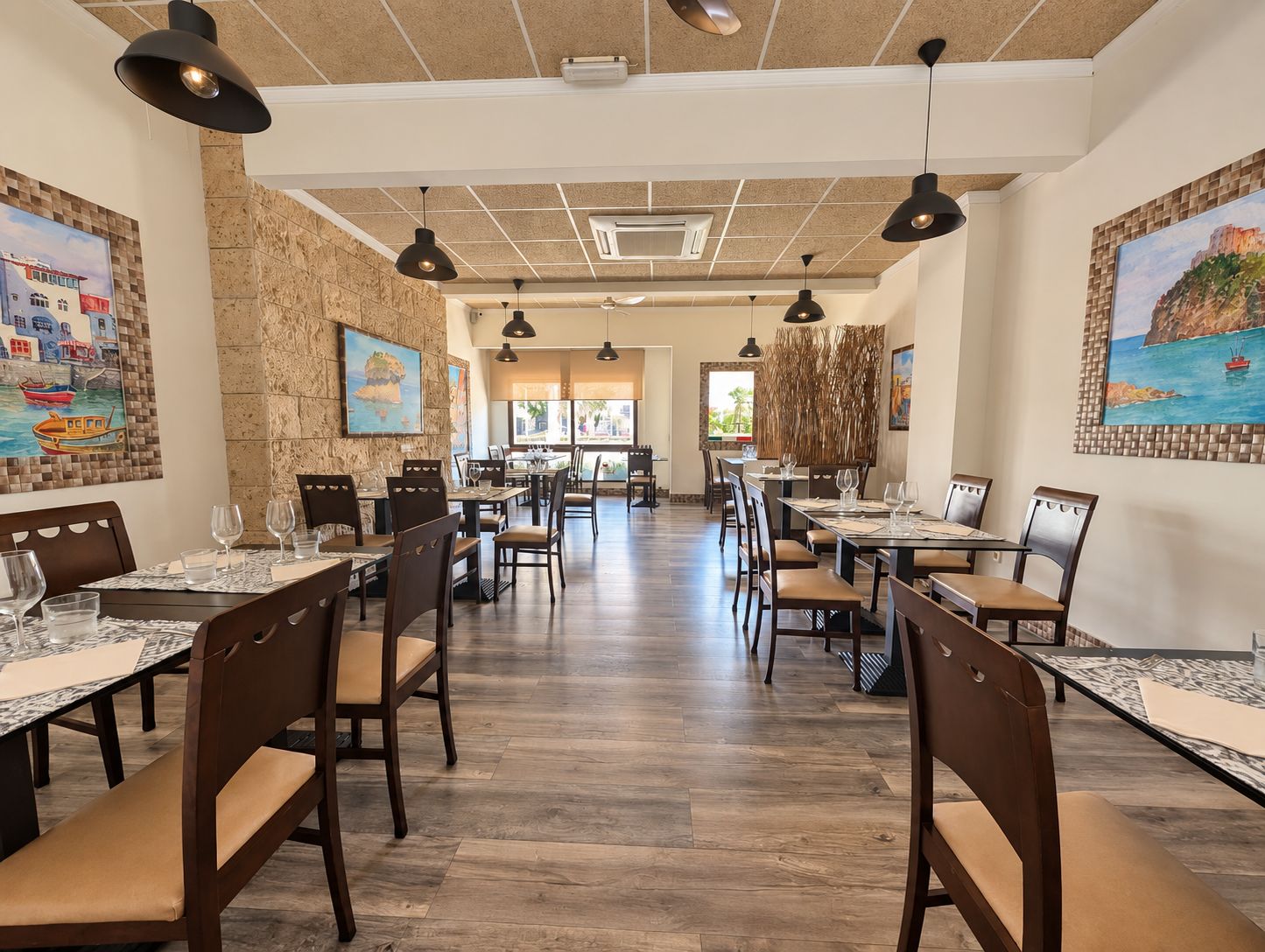 Fonds de commerce de restaurant à vendre à Moraira : pizzeria italienne équipée