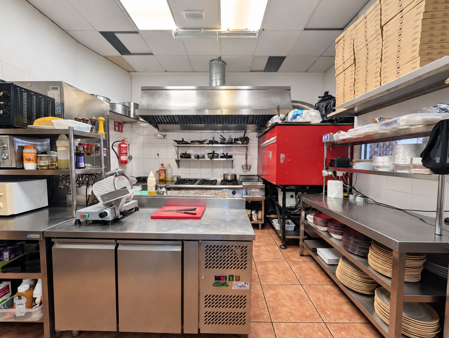 Fonds de commerce de restaurant à vendre à Moraira : pizzeria italienne équipée